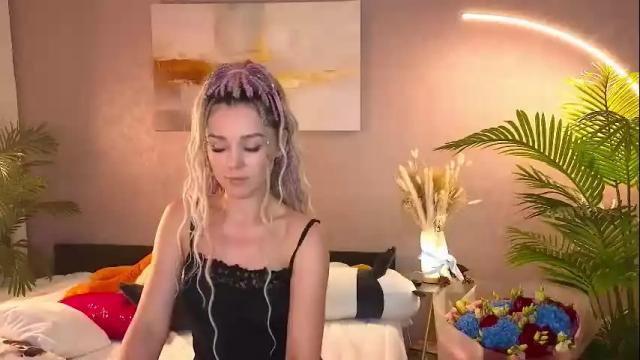 Image 10 of sonasprint Stream on Chaturbate on 12 days ago