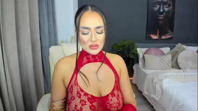 Image 2 of sonia__rey Stream on Chaturbate on 2 months ago