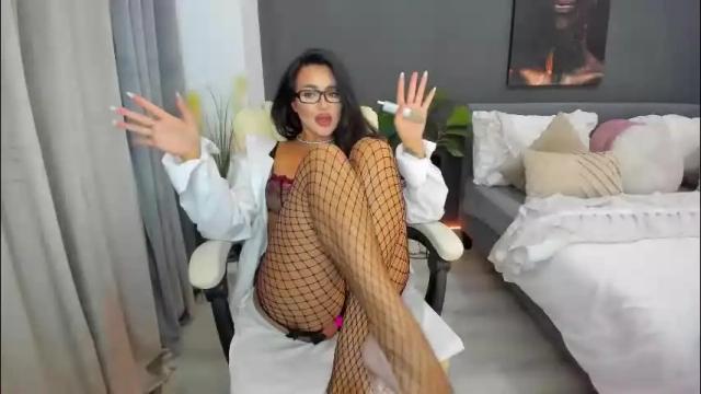 Image 10 of sonia__rey Stream on Chaturbate on 6 days ago