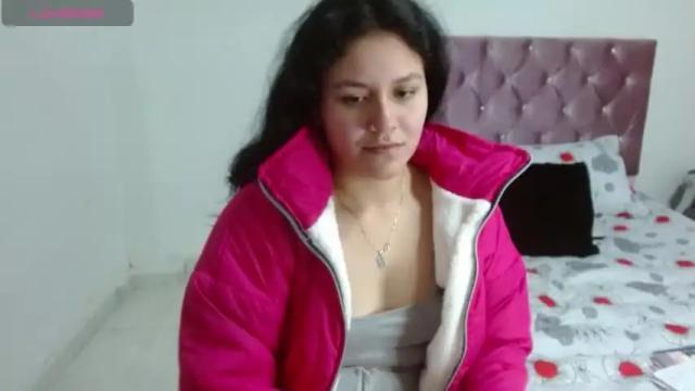 Image 12 of soniacuminass Stream on Chaturbate on 16 months ago