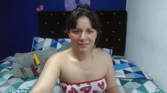 Image 3 of sonialatin69 Stream on Chaturbate on 13 months ago