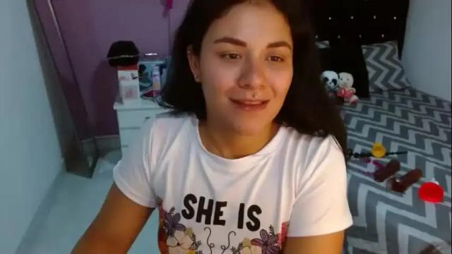 Image 4 of sonialatin69 Stream on Chaturbate on 27 days ago