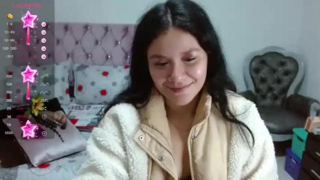 Image 2 of soniaplayass Stream on Chaturbate on 17 months ago
