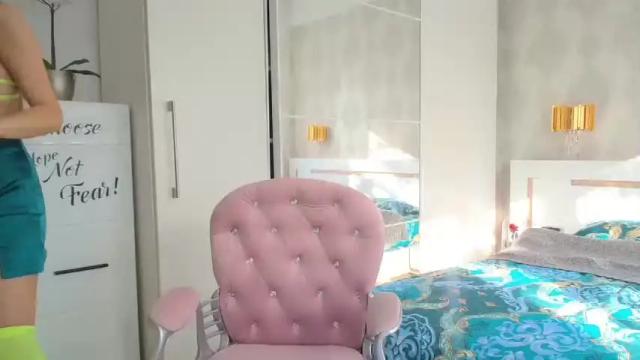 Image 3 of sonya_99 Stream on Chaturbate on 20 months ago