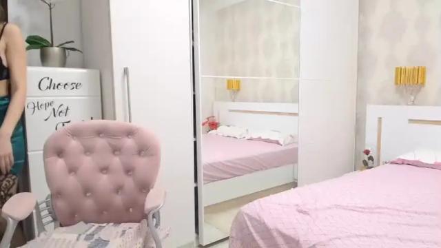 Image 10 of sonya_99 Stream on Chaturbate on 16 months ago