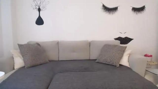 Image 8 of sonya_99 Stream on Chaturbate on 16 months ago