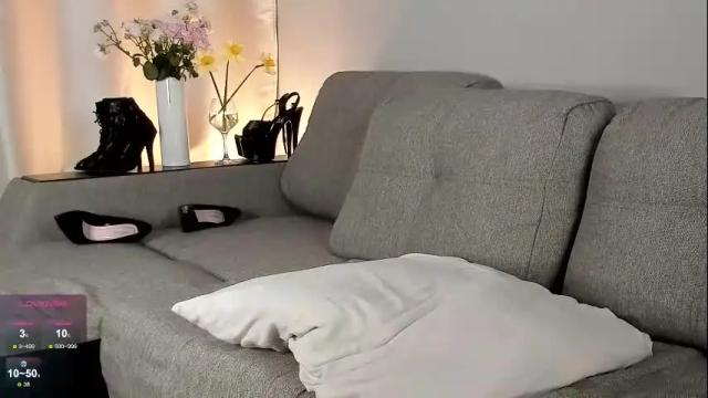 Image 3 of sonya_peony Stream on Chaturbate on 28 days ago