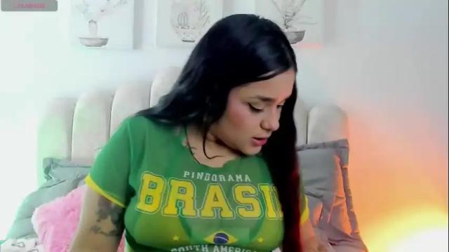 Image 8 of soofii_james Stream on Chaturbate on 1 month ago