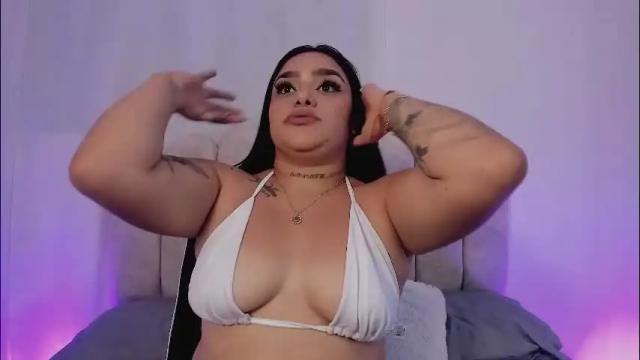 Image 8 of soofii_james Stream on Chaturbate on 2 months ago