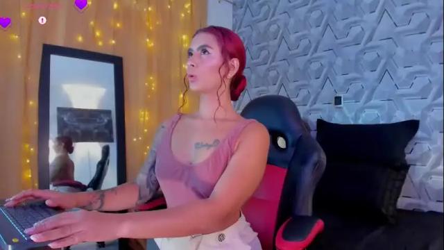 Image 2 of sophi_01 Stream on Chaturbate on 2 months ago