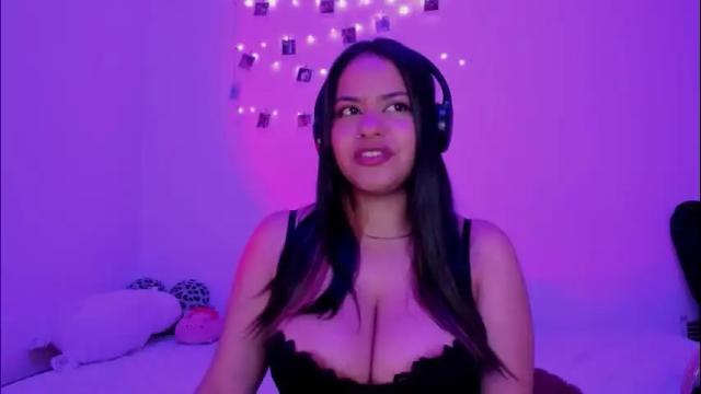 Image 12 of sophi_moon1 Stream on Chaturbate on 2 months ago