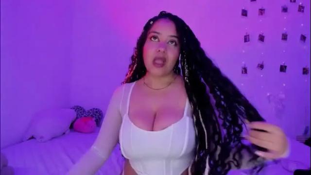 Image 3 of sophi_moon1 Stream on Chaturbate on 1 month ago