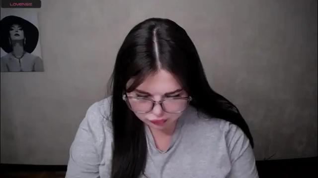 Image 6 of sophia__olsen Stream on Chaturbate on 2 months ago