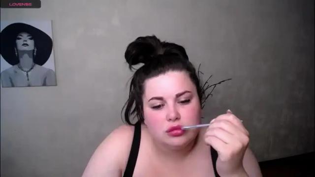 Image 4 of sophia__olsen Stream on Chaturbate on 1 month ago