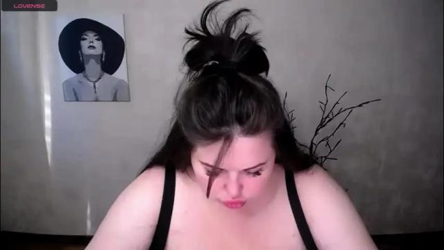 Image 12 of sophia__olsen Stream on Chaturbate on 1 month ago