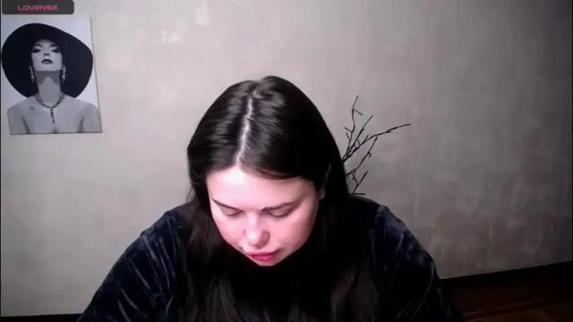 Image 3 of sophia__olsen Stream on Chaturbate on 1 month ago