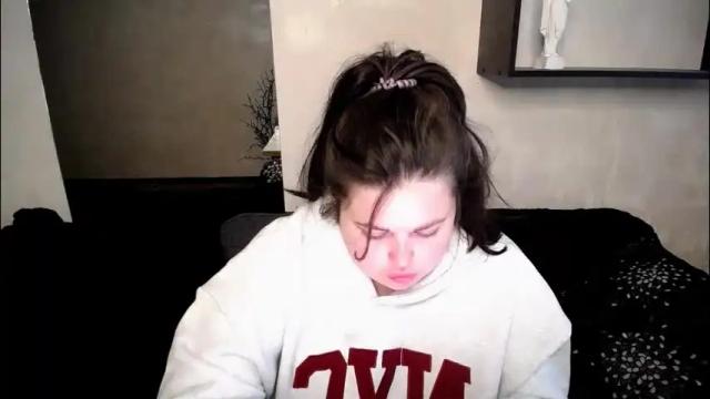 Image 4 of sophia__olsen Stream on Chaturbate on 4 days ago