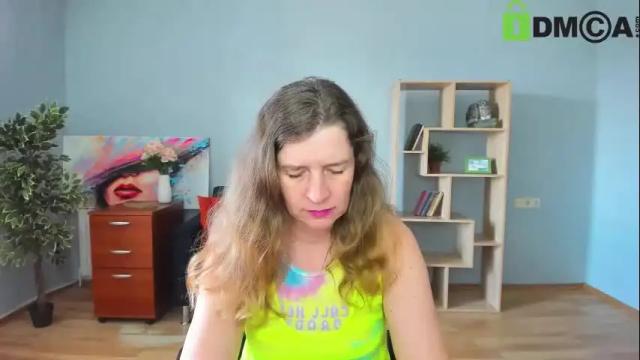 Image 2 of sophia_boone Stream on Chaturbate on 1 month ago