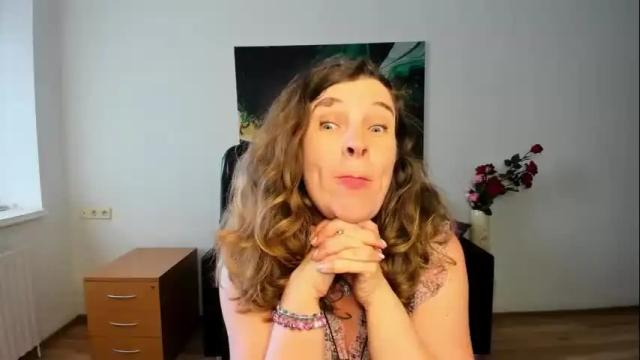 Image 4 of sophia_boone Stream on Chaturbate on 1 month ago