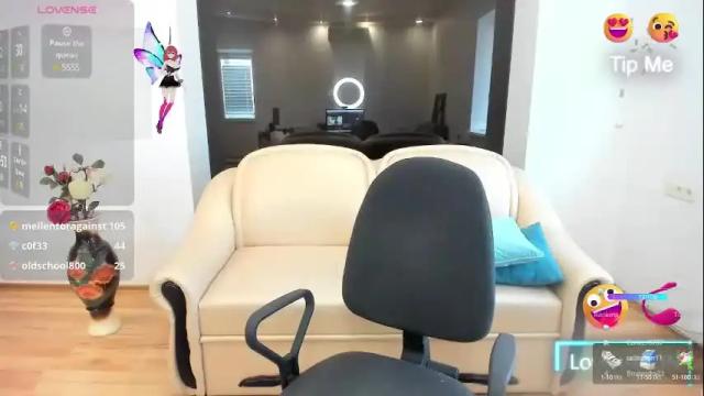 Image 12 of sophia_boone Stream on Chaturbate on 1 month ago
