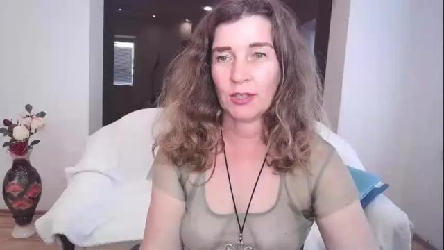 Image 12 of sophia_boone Stream on Chaturbate on 16 days ago