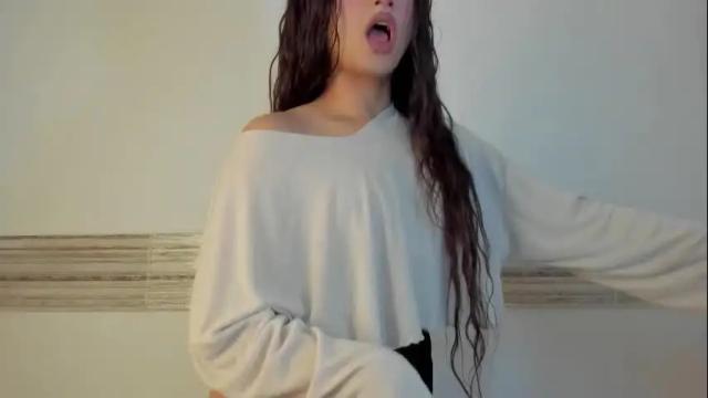 Image 10 of sophia_cambpell Stream on Chaturbate on 17 days ago