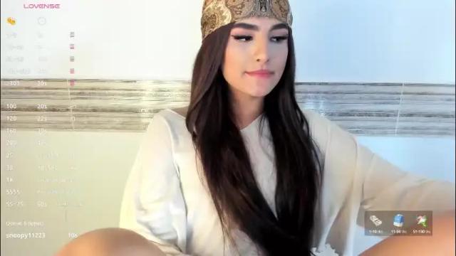 Image 6 of sophia_cambpell Stream on Chaturbate on 1 month ago