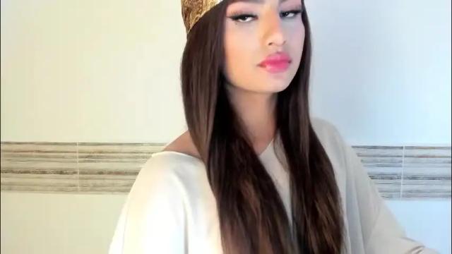 Image 8 of sophia_cambpell Stream on Chaturbate on 1 month ago