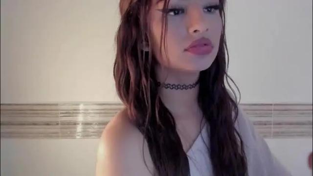 Image 4 of sophia_cambpell Stream on Chaturbate on 2 months ago