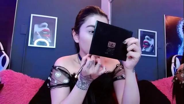 Image 3 of sophia_dk Stream on Chaturbate on 1 month ago
