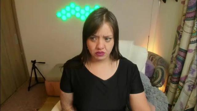 Image 2 of sophia_grants Stream on Chaturbate on 2 months ago