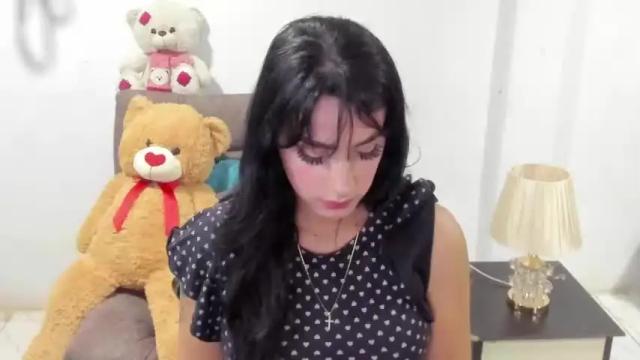 Image 2 of sophia_harry Stream on Chaturbate on 13 months ago