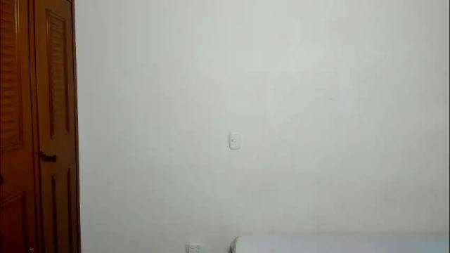 Image 7 of sophia_harry Stream on Chaturbate on 2 months ago