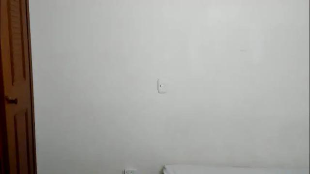 Image 7 of sophia_harry Stream on Chaturbate on 2 months ago