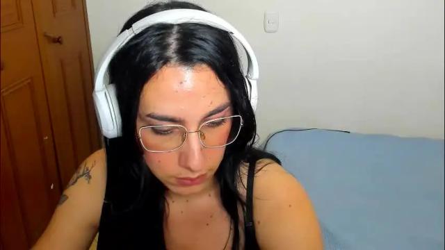 Image 6 of sophia_harry Stream on Chaturbate on 2 months ago