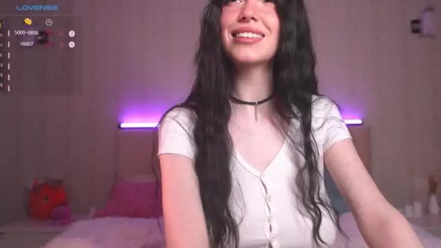 Image 3 of sophia_lean Stream on Chaturbate on 13 months ago