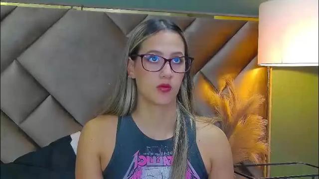 Thumbnail 1, sophia_loreenn's Stream at Chaturbate, 27 days ago