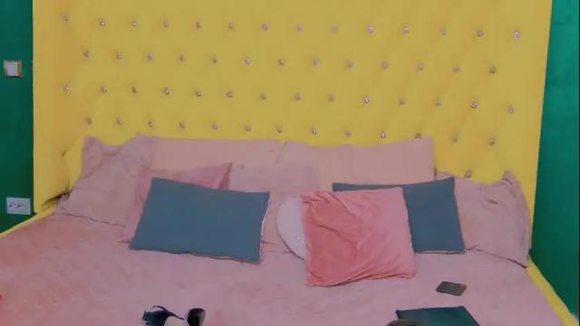 Image 3 of sophia_smith4146 Stream on Chaturbate on 1 month ago