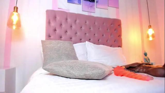 Image 10 of sophia_turneer Stream on Chaturbate on 1 month ago