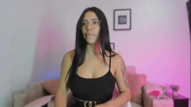 Image 2 of sophiacolemann Stream on Chaturbate on 24 days ago