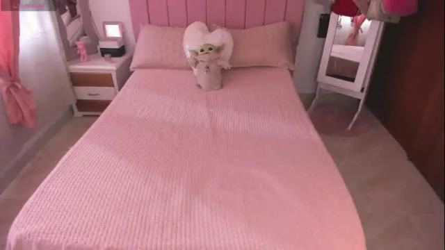Image 11 of sophiaparker_ Stream on Chaturbate on 20 days ago