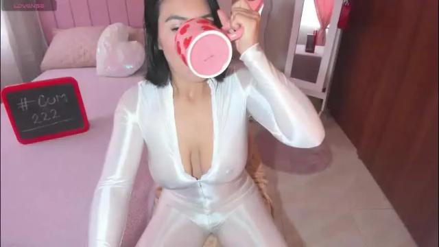 Image 3 of sophiaparker_ Stream on Chaturbate on 1 month ago