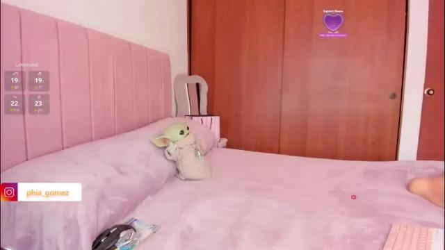 Image 10 of sophiaparker_ Stream on Chaturbate on 1 month ago