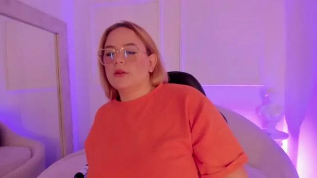 Image 11 of sophiarossee Stream on Chaturbate on 12 months ago