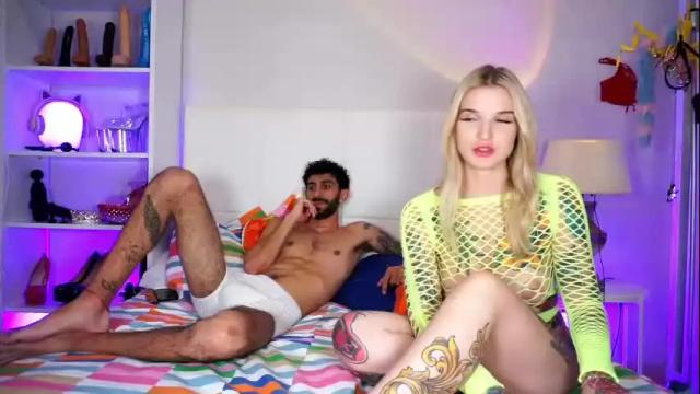 Image 2 of sophiasapphire98 Stream on Chaturbate on 10 days ago