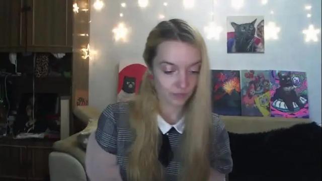 Image 3 of sophiasonata Stream on Chaturbate on 15 days ago