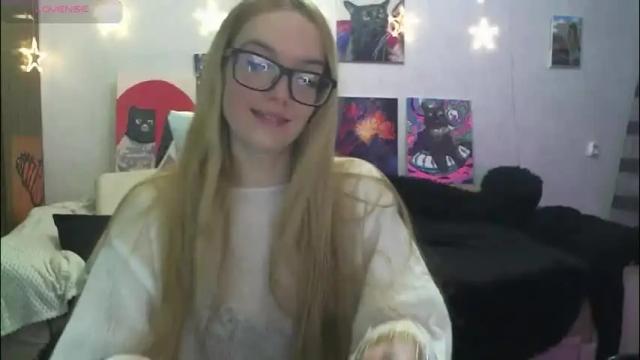 Image 10 of sophiasonata Stream on Chaturbate on 17 days ago