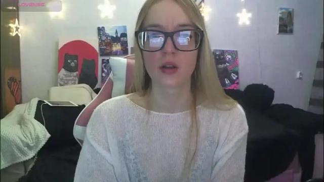 Image 3 of sophiasonata Stream on Chaturbate on 17 days ago