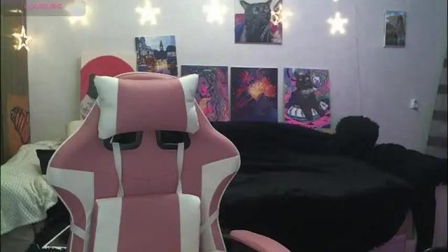 Image 4 of sophiasonata Stream on Chaturbate on 17 days ago