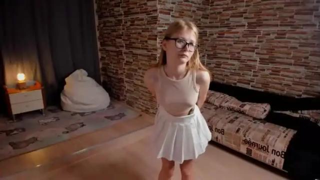 Image 6 of sophiavang Stream on Chaturbate on 19 months ago